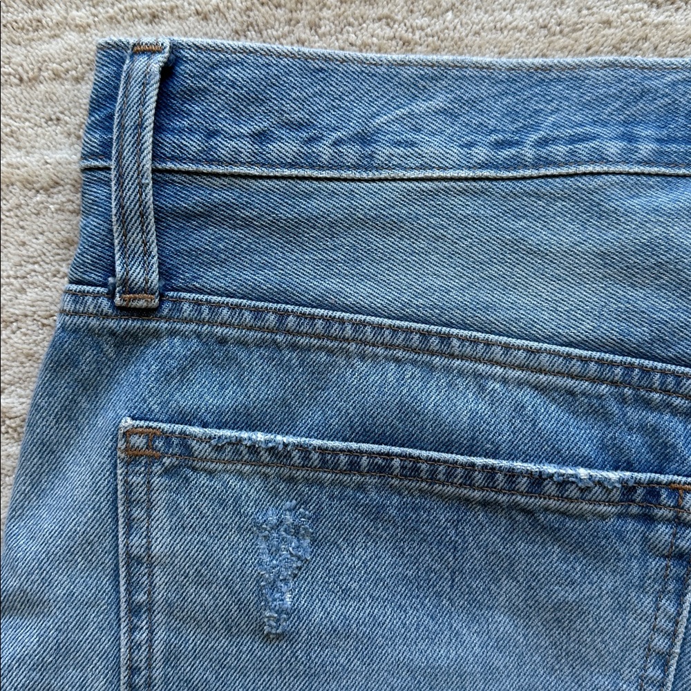 Like New Madewell Relaxed Denim Shorts Button Fly MD739 Size 31 - Picture 10 of 16